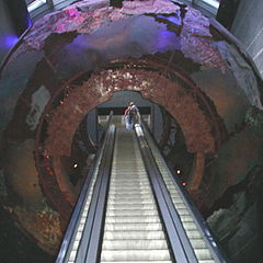 фото "entering the earth- natural history museum -london"