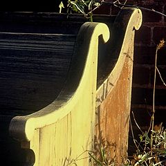 фото "OLD 100 year old church pews: Ready for Junk Pile!"