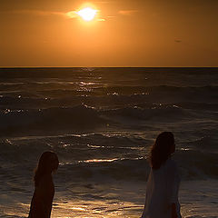 фото "Walking at sunset."