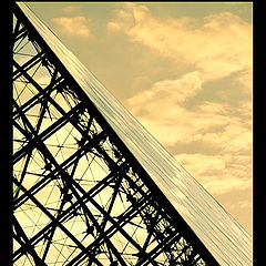 photo "diagonals of Louvre..."