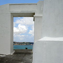 фото "a fortress door in Bahia"