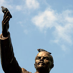 photo "Lenin and doves"