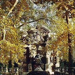 photo "Autumn-Medicis Fountain"