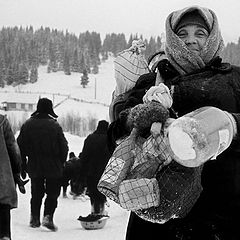 фото "НАРОДНЫЕ ПРОМЫСЛЫ: Собирательство Стеклотары на Пленере"