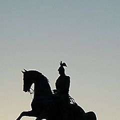 фото "czar nikolai I in front of isaacs cathedral"