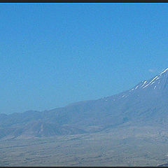 photo "Monte MASIS ( ARARAT) y el templo Khor-Virap..."