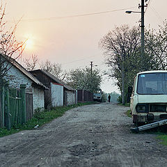 фото "Странная меланхолия сельской улицы"