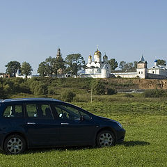 фото "Пежо и Лужецкий монастырь."