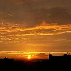 фото "Августовский закат над городом"