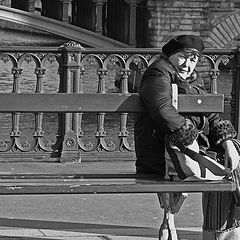 photo "People in Paris: tired?"