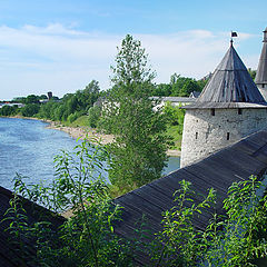 photo "Pskov. "Fat" and "Tall" towers"