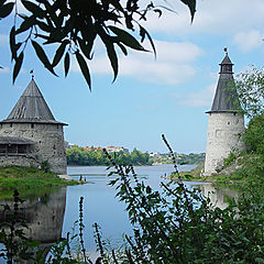 photo "Pskov. "Flat" and "Tall" towers"