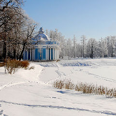 фото "павильон и узор из тропинок"