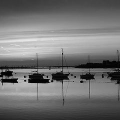 фото "Sunrise in b & w"