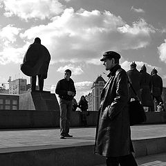 фото "и Ленин опять молодой"