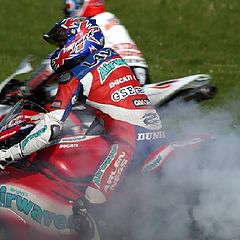 photo "British Superbikes winner thruxton 2007"