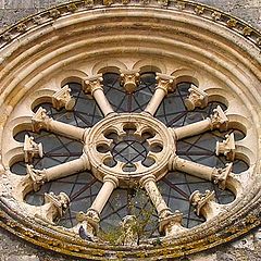 фото "Church Window - Santarem"