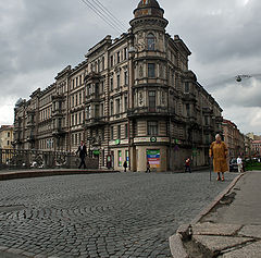 photo "House-ship at Griboyedov Canal"