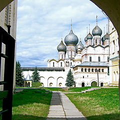 фото "Церковь Одигитрии Кремля Ростова Великого"