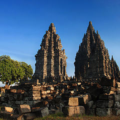 photo "prambanan temple"