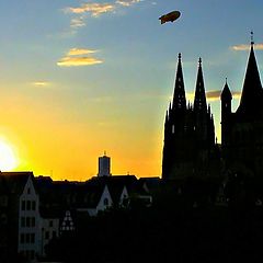 photo "Floating above the Duomo cathedral."