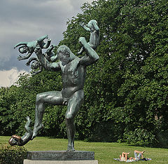 photo "Sculpture park Gustave Vigellana, Oslo. Fatherhood"