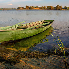 фото "Зелёная лодка"