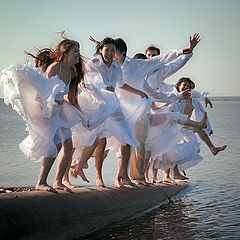 фото "Ах танец — друг людей. В нем чистой радости моря И стоны лебедей"