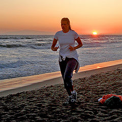 фото "Mom's sunset jog"