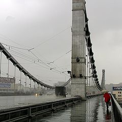 фото "На мосту в дождь..."