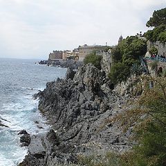 photo "Nervi, Italy: the promenade on the rocks"