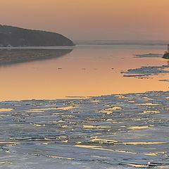 photo "Ice drift on Volga"