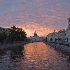 фото "розовый Исаакиевский собор"