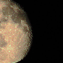 фото "На Луне есть лунные кратеры"