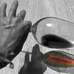 фото "just a vine glas"