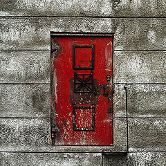 фото "маленькая гламурная дверь в стене"