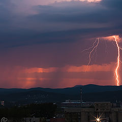 фото "Красная молния"