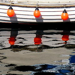 фото "Boat and reflection."