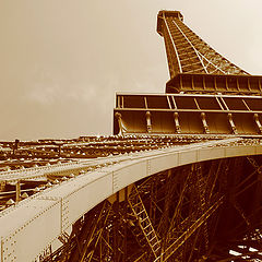фото "Another view of the Eiffel Tower"