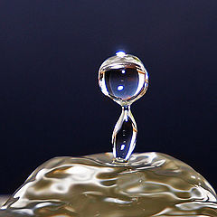 фото "Water Glass Sculpture"