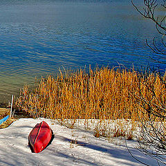 фото "Little Red Boat"