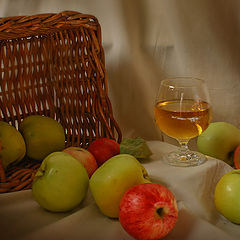 photo "Apple juice, help yourself!"