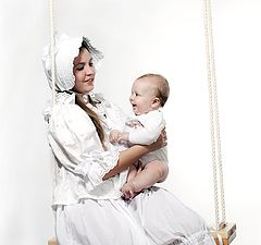 фото "Портрет молодой женщины с ребёнком"