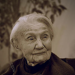 фото "Долгожительница..её 104 года!"