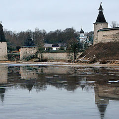 фото "Башни стены Псковского кремля"