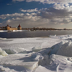 photo "Sheremetevka. View the source of the Neva River and castle Oreshek"