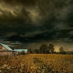 фото "Строения перед грозой"