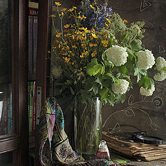 photo "Shawl and a bouquet"