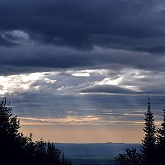 фото "Разрывая тучи"