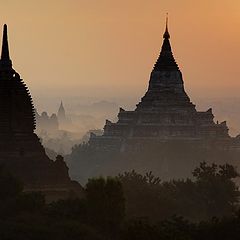 photo "All the magic of Bagan at sunrise time..."